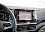 Volkswagen T-Cross 1.5 TSI 150pk DSG R-Line | Trekhaak | Voorstoelen Verwarmd | 18" Velgen