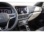 Volkswagen T-Cross 1.5 TSI 150pk DSG R-Line | Trekhaak | Voorstoelen Verwarmd | 18" Velgen