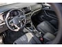 Volkswagen T-Cross 1.5 TSI 150pk DSG R-Line | Trekhaak | Voorstoelen Verwarmd | 18" Velgen