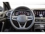 Volkswagen T-Cross 1.5 TSI 150pk DSG R-Line | Trekhaak | Voorstoelen Verwarmd | 18" Velgen