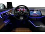Mercedes-Benz E-klasse 300 e AMG Line / E53 Diffuser / Maxton Design Bodykit V.2 / Panoramadak / Elektr. verstelbare voorstoelen + memory / Burmester 4D Surround Sound / Stoelkoeling & -verwarming / HUD / Apple Carplay - Android Auto / Ambienteverlichting / Rondomzichtcamera / Verlichte grille / 20'' LMV / Dodehoekdetectie / Achteruitrijcamera / Night pakket