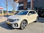 Volkswagen T-Roc 1.5 TSI R-Line Business+ IQ LIGHT | CAMERA | BLIND SPOT | ACC | STOEL- EN STUURVERWARMING