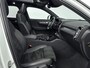 Volvo XC40 1.5 T5 Recharge R-Design | Trekhaak | Pannoramadak | PDC V+A en Camera | Adaptive Cruiscontrol | Stoel + Stuurverwarming | Extra Getint Glas |