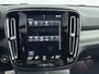 Volvo XC40 1.5 T5 Recharge R-Design | Trekhaak | Pannoramadak | PDC V+A en Camera | Adaptive Cruiscontrol | Stoel + Stuurverwarming | Extra Getint Glas |