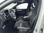 Volvo XC40 1.5 T5 Recharge R-Design | Trekhaak | Pannoramadak | PDC V+A en Camera | Adaptive Cruiscontrol | Stoel + Stuurverwarming | Extra Getint Glas |