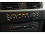 BMW 3-Serie 325xi xDrive Panorama / Opendak / Navigatie / Cruise / PDC / Bluetooth