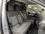 Opel Vivaro 2.0D 180pk Automaat | NIEUW | BPM-vrij | Climate Control | Achteruitrijcamera | 3-Zits | Navigatie | Adaptieve Cruise Control | Lichtmetalen velgen
