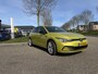 Volkswagen Golf 1.0 eTSI Life Business / + 19"winterset / adaptieve cruisecontrol / navigatie