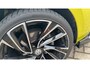 Volkswagen Golf 1.0 eTSI Life Business / + 19"winterset / adaptieve cruisecontrol / navigatie
