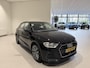 Audi A1 Sportback 25 TFSI epic Airco | Apple Carplay | Cruise Control | Start/stop systeem | Rijstrook sensor | Regensensor | Bluetooth Telefoonvoorbereiding | Lichtmetalen Velgen Multi-Spaaks 17'' | Multimedia-Voorbereiding |