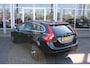 Volvo V60 T3 Automaat Polar+ | Stoelverwarming | Navigatie | Bluetooth | Climate control | Cruise control |