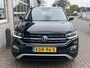 Volkswagen T-Cross 1.5 TSI Style / AUTOMAAT/ 150 PK/ TREKHAAK/ PARK. SENSOREN/ LED/ STOELVERWARM./ ADAPT. CRUISE/ APP CONNECT/ NAVI/ CLIMA/ DAB/ 17" LMV