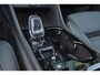 Volvo XC40 B3 Plus Dark - Panorama/schuifdak - IntelliSafe Assist & Surround - 360º Camera - Harman/Kardon audio - Adaptieve LED koplampen - Verwarmde voorstoelen & stuur - Parkeersensoren voor & achter - Elektr. bedienb. voorstoelen met geheugen links - Draadloze tel. lader - Extra getint glas - 18' LMV