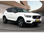Volvo XC40 1.5 T5 Recharge R-Design | Trekhaak | Pannoramadak | PDC V+A en Camera | Adaptive Cruiscontrol | Stoel + Stuurverwarming | Extra Getint Glas |