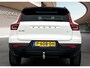 Volvo XC40 1.5 T5 Recharge R-Design | Trekhaak | Pannoramadak | PDC V+A en Camera | Adaptive Cruiscontrol | Stoel + Stuurverwarming | Extra Getint Glas |