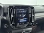 Volvo XC40 1.5 T5 Recharge R-Design | Trekhaak | Pannoramadak | PDC V+A en Camera | Adaptive Cruiscontrol | Stoel + Stuurverwarming | Extra Getint Glas |