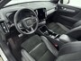 Volvo XC40 1.5 T5 Recharge R-Design | Trekhaak | Pannoramadak | PDC V+A en Camera | Adaptive Cruiscontrol | Stoel + Stuurverwarming | Extra Getint Glas |