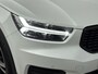 Volvo XC40 1.5 T5 Recharge R-Design | Trekhaak | Pannoramadak | PDC V+A en Camera | Adaptive Cruiscontrol | Stoel + Stuurverwarming | Extra Getint Glas |