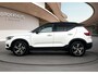 Volvo XC40 1.5 T5 Recharge R-Design | Trekhaak | Pannoramadak | PDC V+A en Camera | Adaptive Cruiscontrol | Stoel + Stuurverwarming | Extra Getint Glas |