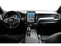 Volvo XC60 2.0 T6 Plug-in hybrid AWD Plus Black Edition | Stoel en stuurwielverwarming | Sportstoelen | 360 Camera | BLIS | Adaptieve cruise control | Harman Kardon |