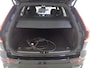 Volvo XC60 2.0 T8 Plug-in hybrid AWD Ultra Black Edition | Luchtvering | PDC V+A en 360 camera | Trekhaak | Panoramadak | Stoel + Stuurverwarming | Extra Getint Glas |