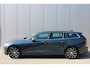Volvo V60 T6 Plug-in hybrid AWD Essential Bright | Leder | Trekhaak | Adaptieve Cruise | All Season banden