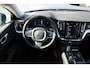 Volvo V60 T6 Plug-in hybrid AWD Essential Bright | Leder | Trekhaak | Adaptieve Cruise | All Season banden