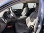 Volvo V60 T6 Plug-in hybrid AWD Essential Bright | Leder | Trekhaak | Adaptieve Cruise | All Season banden