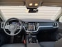 Volvo V60 T6 Plug-in hybrid AWD Essential Bright | Leder | Trekhaak | Adaptieve Cruise | All Season banden