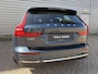 Volvo V60 T6 Plug-in hybrid AWD Essential Bright | Leder | Trekhaak | Adaptieve Cruise | All Season banden