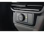 Ford Transit Custom 320 2.5 PHEV L2H1 Sport DC | 1-fase laadkabel mode 3 16A, 10 meter (PHEV) | 19 inch lichtmetalen velgen Sport (Matte Black) | 2 zitplaatsen rechtsvoor