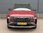 Hyundai Tucson 1.6 T-GDI PHEV N Line Sky 4WD Automaat / Accu SOH 100% / Dealer onderhouden / Stuur- Stoel & Achterbankverwarming / Trekgewicht 1350 kg / Elektrische achterklep / Glazen schuif- en kanteldak / Rondomzicht camera / Adaptief cruise control /