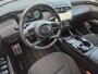 Hyundai Tucson 1.6 T-GDI PHEV N Line Sky 4WD Automaat / Accu SOH 100% / Dealer onderhouden / Stuur- Stoel & Achterbankverwarming / Trekgewicht 1350 kg / Elektrische achterklep / Glazen schuif- en kanteldak / Rondomzicht camera / Adaptief cruise control /