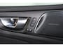 Volvo V60 2.0 T8 Twin Engine AWD Momentum Pro / Pilot assist / HUD / HK / Trekhaak