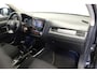Mitsubishi Outlander 2.0 / CarPlay / Trekhaak / Cam / 4s Band