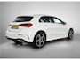 Mercedes-Benz A-klasse 250 e AMG Plug-In Hybride | Nightpakket | Sfeerverlichting | Rij-assistentiepakket | Navigatie | Inclusief 24 maanden Mercedes-Benz Certified garantie voor Europa.
