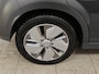 Hyundai Kona Electric 64 kWh EV 204pk Fashion | SOH 100% | Android Auto / Apple CarPlay | Camera | PDC | Navi | DAB | Keyless | 17" Velgen