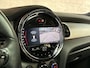 MINI Cooper S 2.0 Full Option 164Pk Automaat (PANORAMADAK, YOUNIQUE TRIM, VIRTUAL COCKPIT, APPLE CARPLAY, GROOT NAVI, CAMERA, LEDER, HARMAN/KARDON, SPORTSTOELEN, STOELVERWARMING, ADAPTIVE CRUISE, GETINT GLAS, NIEUWSTAAT)
