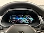 Renault Captur 1.6 E-Tech plug-in hybrid 160 iconic 160Pk Automaat (SCHUIFDAK, VIRTUAL COCKPIT, APPLE CARPLAY, GROOT NAVI, LEDER, 360 CAMERA, STOELVERWARMING, ADAPTIVE CRUISE, GETINT GLAS, NIEUWSTAAT)