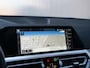 BMW 3-Serie Touring 330e 292 Pk Automaat M-Pakket / Stoelverwarming / Apple Carplay