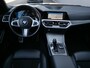 BMW 3-Serie Touring 330e 292 Pk Automaat M-Pakket / Stoelverwarming / Apple Carplay