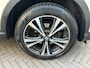 Nissan Qashqai 1.2 N-Connecta Nw model, Panodak, Navi, Trekhaak, 18" LMV
