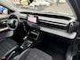 Citroën C3 100pk Max (Camera - LED - Automatische Airco - Navigatie - Parkeersensoren - Draadloos laden - Apple Carplay)