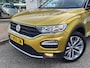 Volkswagen T-Roc 1.5 TSI Style Business | Navi | Sensoren v/a | Stoelverwarming
