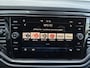 Volkswagen T-Roc 1.5 TSI Style Business | Navi | Sensoren v/a | Stoelverwarming