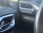 Peugeot 2008 1.2 PureTech Allure Automaat - Trekhaak - Climate Control - Stoelverwarming