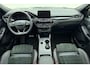 Ford Kuga 2.5 PHEV ST-Line X | Navigatie | Alcantara bekleding | Camera | Trekhaak | Parkeersensoren | Adaptive Cruise control | Winterpack | 1500 kg trekgewicht | Luxe/ sportieve uitvoering |