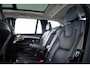 Volvo XC90 2.0 T8 Recharge AWD Ultimate Bright Panoramadak - B&W - Head up - Stoelmassage - Achterbank verwarmd - Zongordijnen - Adaptive Cruise Control - Parkeerverwarming met timer - Visual Park Assist -
