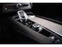 Volvo XC90 2.0 T8 Recharge AWD Ultimate Bright Panoramadak - B&W - Head up - Stoelmassage - Achterbank verwarmd - Zongordijnen - Adaptive Cruise Control - Parkeerverwarming met timer - Visual Park Assist -