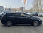Toyota Corolla Touring Sports 2.0 Hybrid STYLE STOEL/STUURVERW BLIND SPOT PARK-SENSOREN KEYLESS LED APPLE/ANDROID 17'' LM-VELGEN CAMERA CLIMA AD-CRUISE